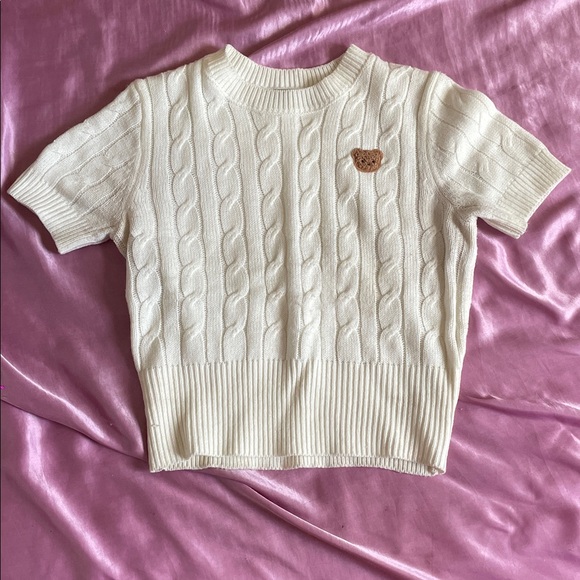 Forever 21 Ivory Bear Sweater Top 🤎 - Picture 1 of 2